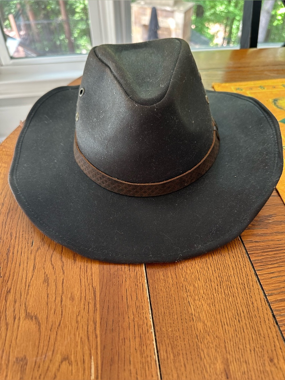 Outback Trading Company Oilskin Trading Hat Black w/ Brown Trim VGUC Size XL